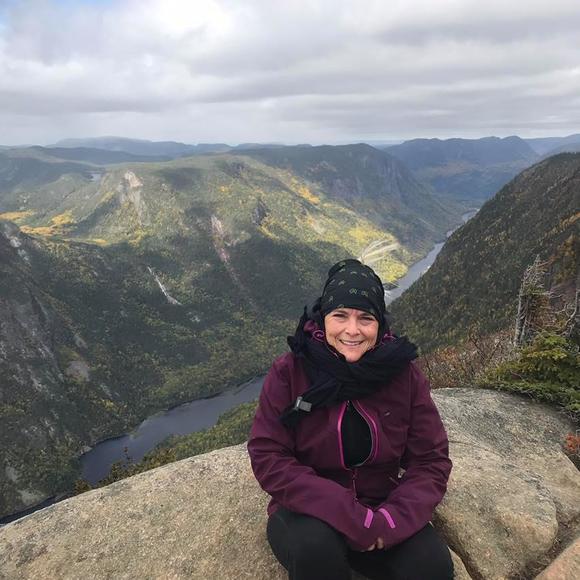 Meet your Posher, Isabelle - Picture 1 of 1